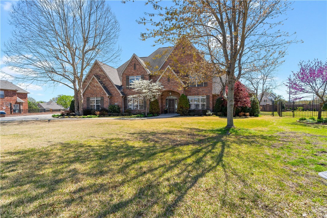 Property Photo:  2378 Willow Bend Circle  AR 72762 