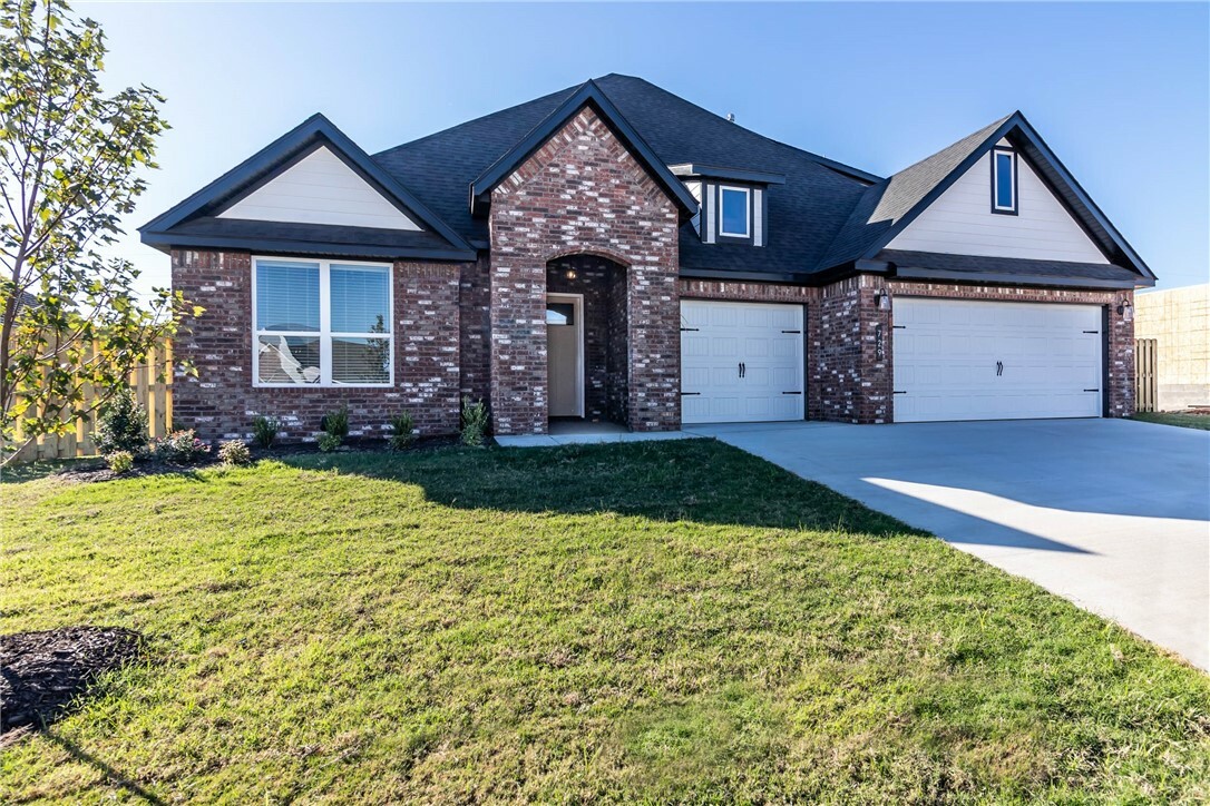 Property Photo: 729 Soldera Road AR 72762