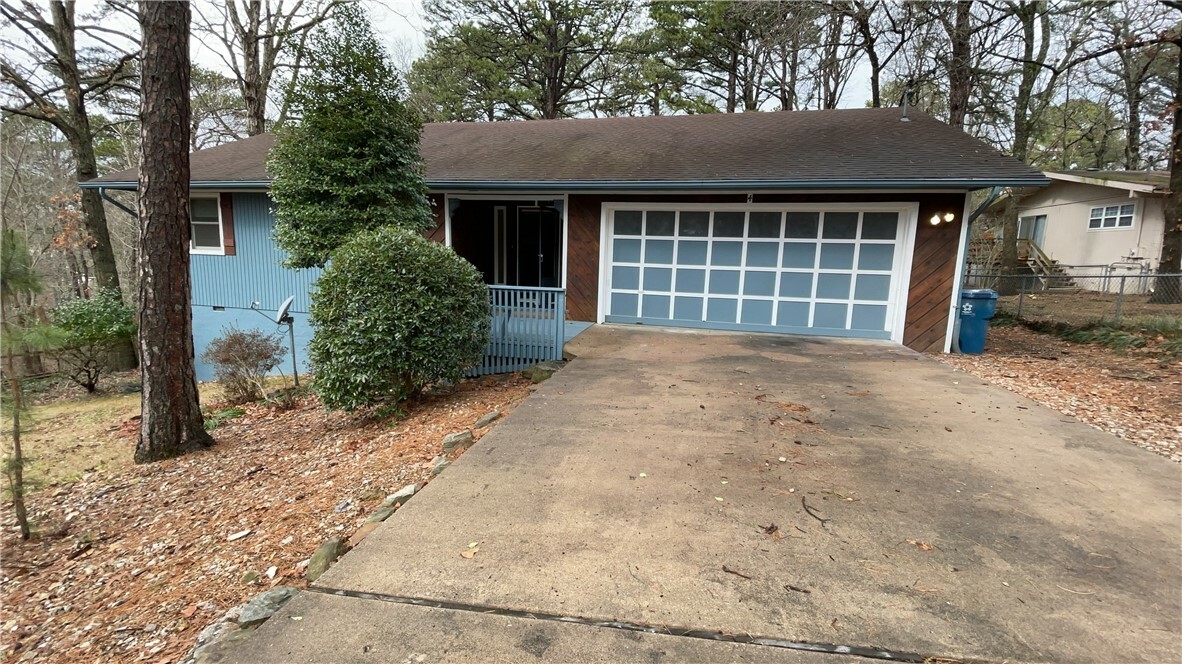 Property Photo:  4 Lambeth Circle  AR 72714 