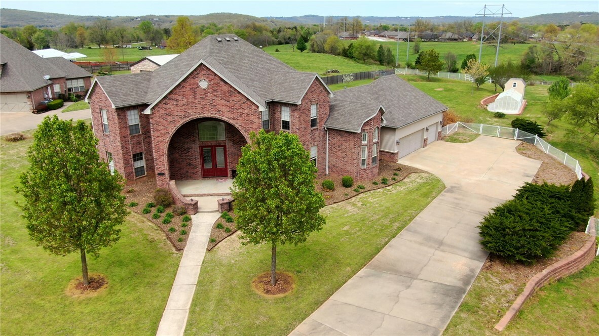 Property Photo:  2278 S Summerbrook Place  AR 72701 