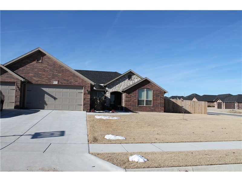 Property Photo: 1800 SW Cypress Street AR 72712