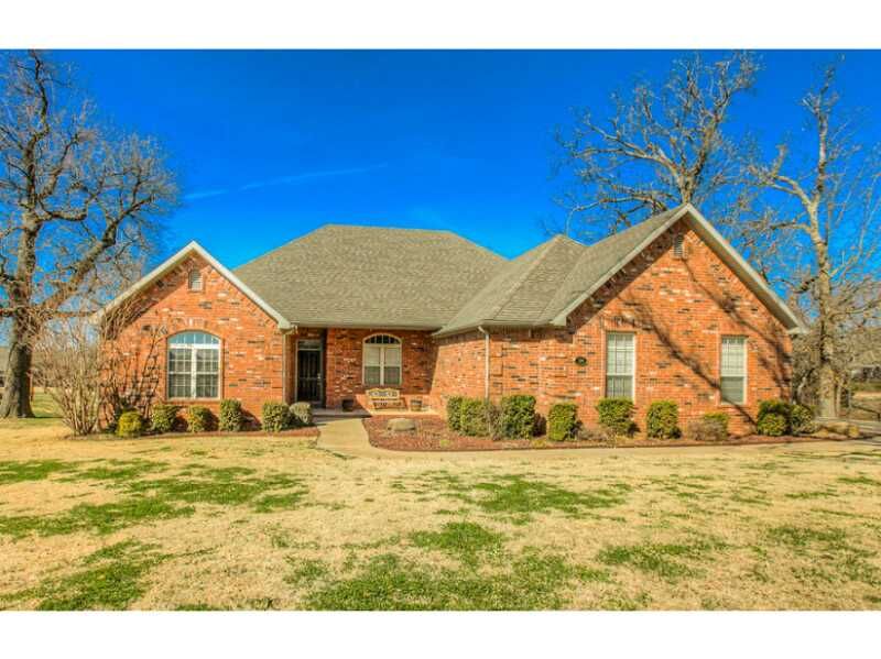 Property Photo:  576 Glastonbury Place  AR 72718 