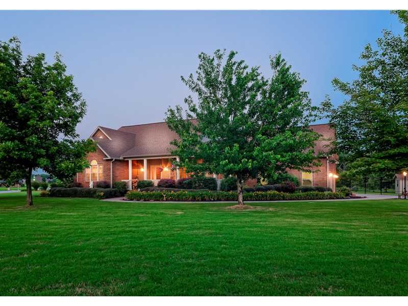 Property Photo: 450 N Cedar Ridge Lane AR 72704