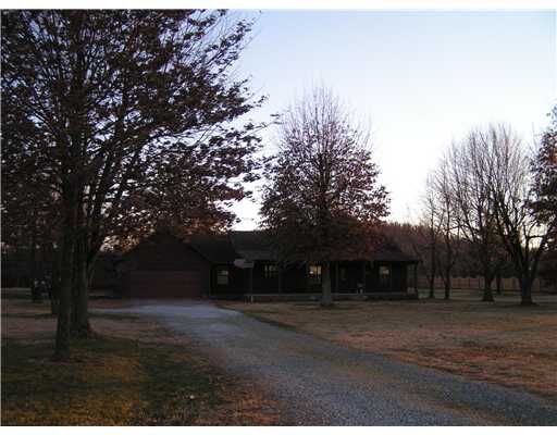 Property Photo: 2333 E Highway 264 AR 72764