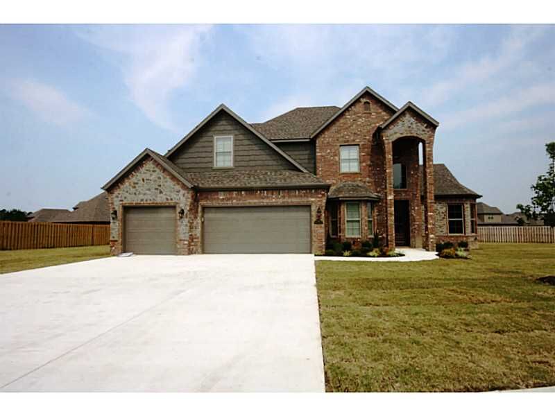 Property Photo: 2791 N Purple Phlox Lane AR 72704