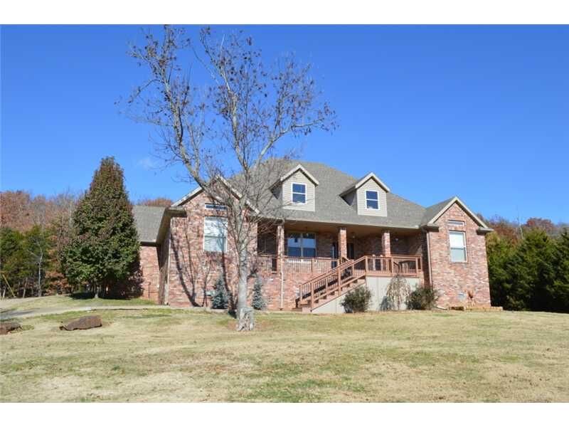 Property Photo: 20 E Willoughby Road AR 72701