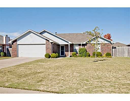 Property Photo:  775 Robin Hood Court  AR 72764 
