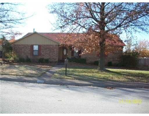 Property Photo:  1602 Ridgecrest Street  AR 72762 