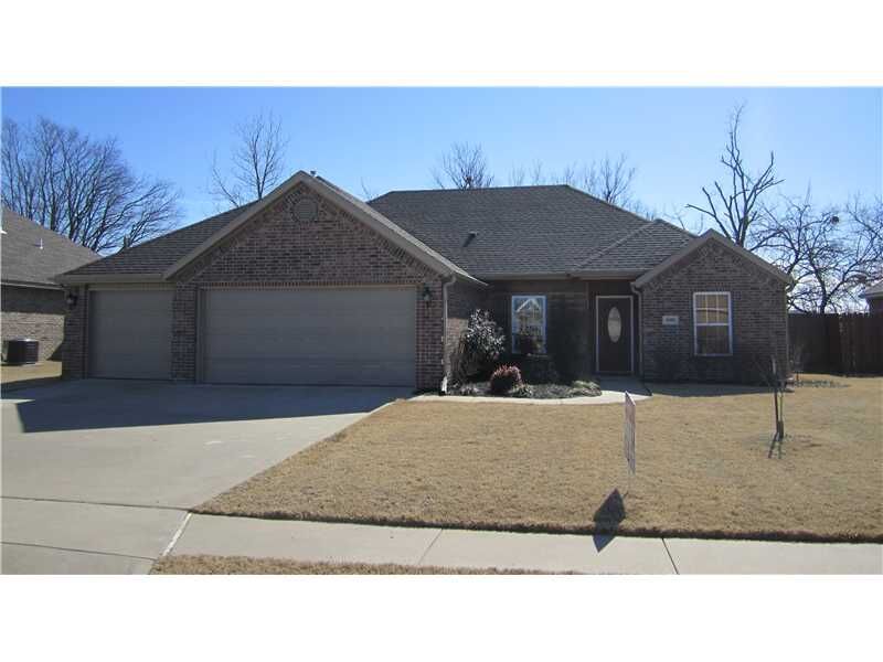 Property Photo: 11131 Rosebay Lane AR 72753