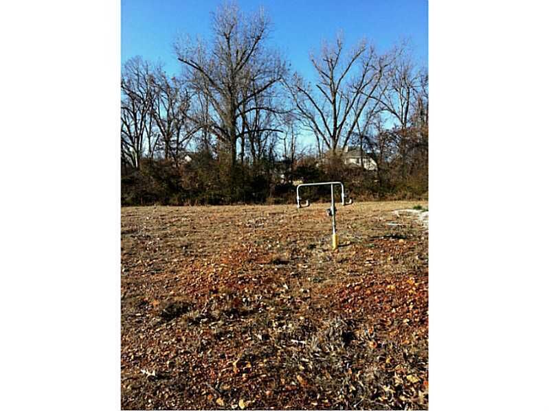 Property Photo: 6010 Bannister Drive AR 72704