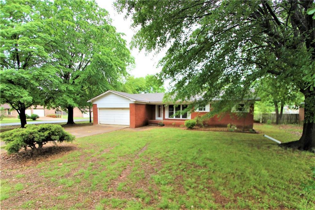 Property Photo:  922 Harrell Street  AR 72921 