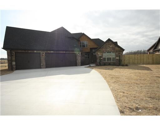 Property Photo: 1403 SW Hayfield Avenue AR 72712