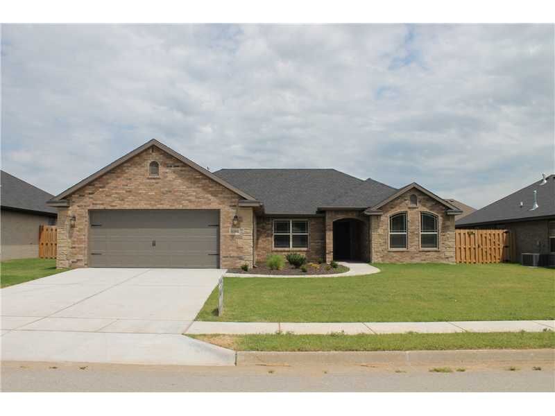 Property Photo:  6211 S 38th Street  AR 72758 