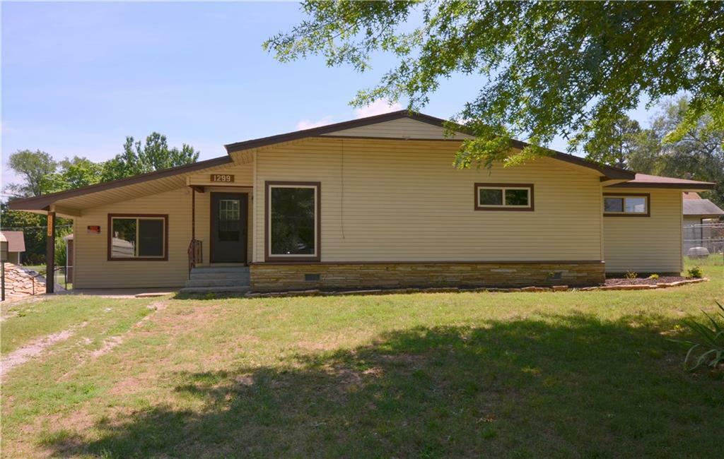 Property Photo:  1299 Lane Drive  AR 72751 