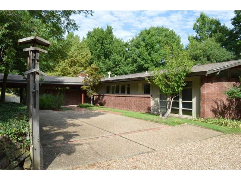 Property Photo:  725 E Dogwood Lane  AR 72701 