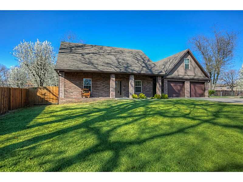Property Photo: 1604 Bella Vista Road AR 72712
