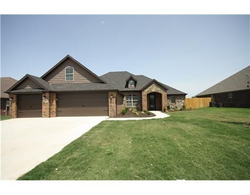 Property Photo: 4201 SW Hollowbrook Street AR 72712