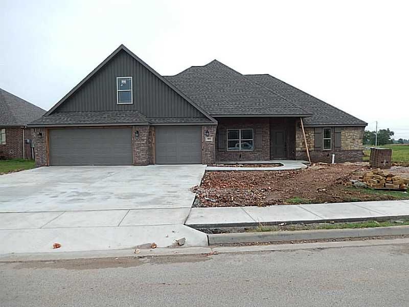 Property Photo: 651 Tamarron Drive AR 72719
