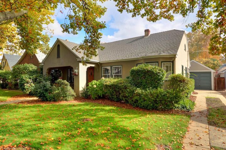 633 Santa Ynez Way  Sacramento CA 95816 photo