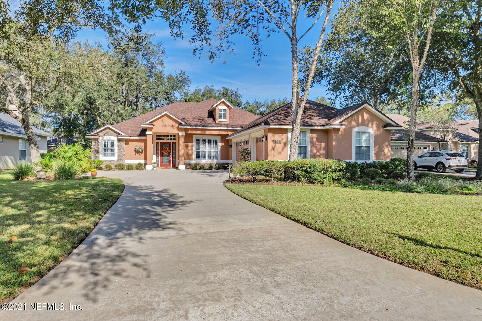 Property Photo:  5028 Clayton Court  FL 32092 