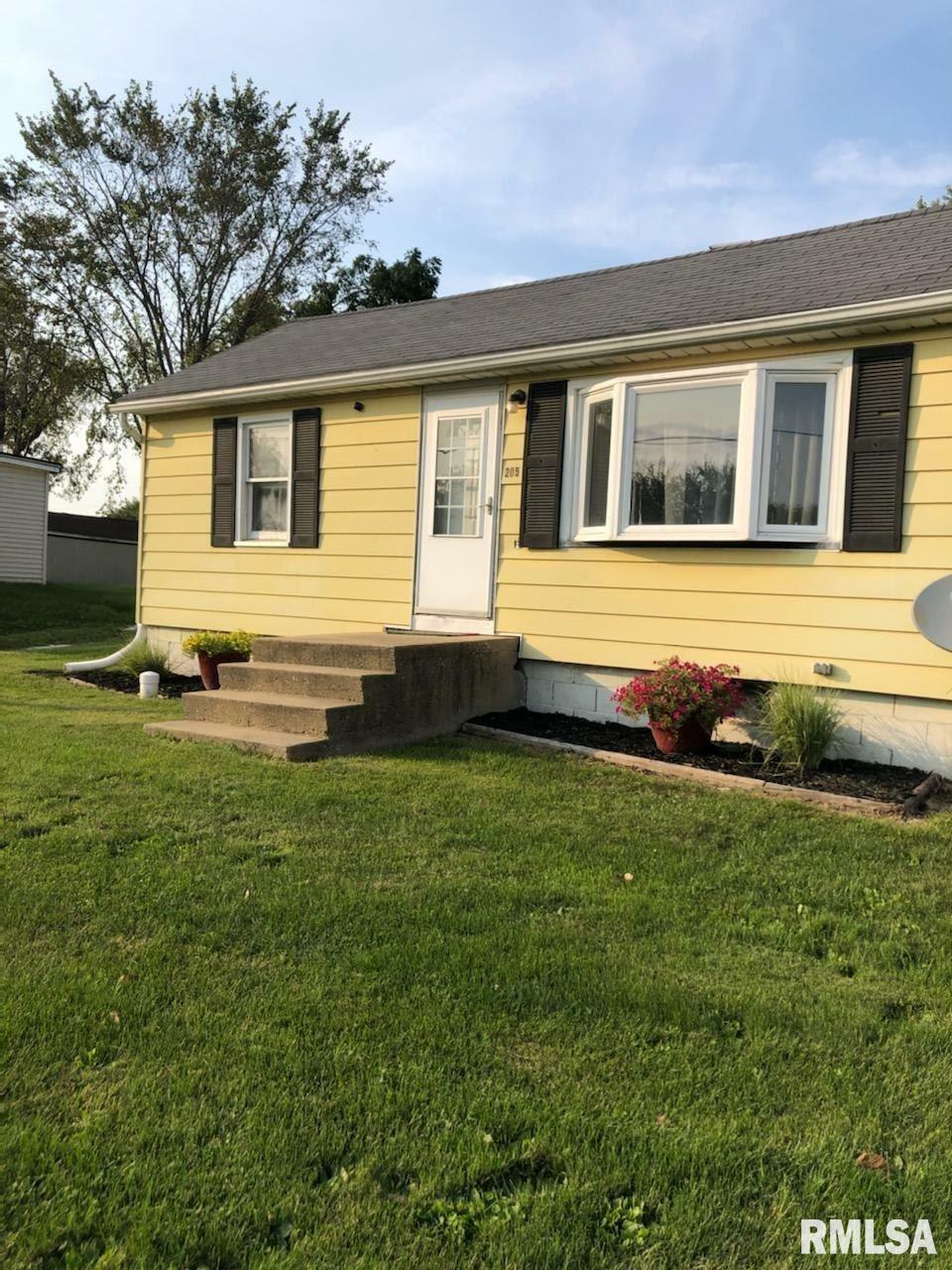 Property Photo: 205 Mattison IL 61430