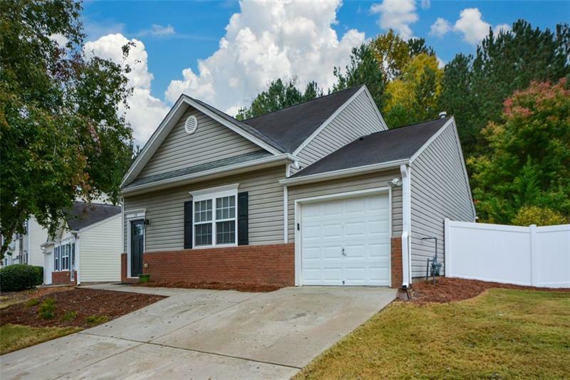 Property Photo: 138 Oak Grove GA 30102