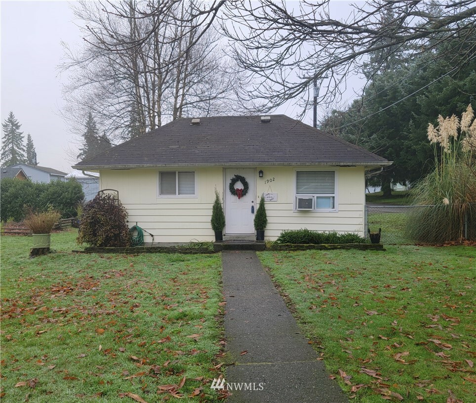 1902 Adams Avenue  Everett WA 98203 photo