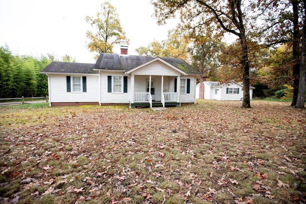 Property Photo:  10 Old Dairy Ln  VA 23901 