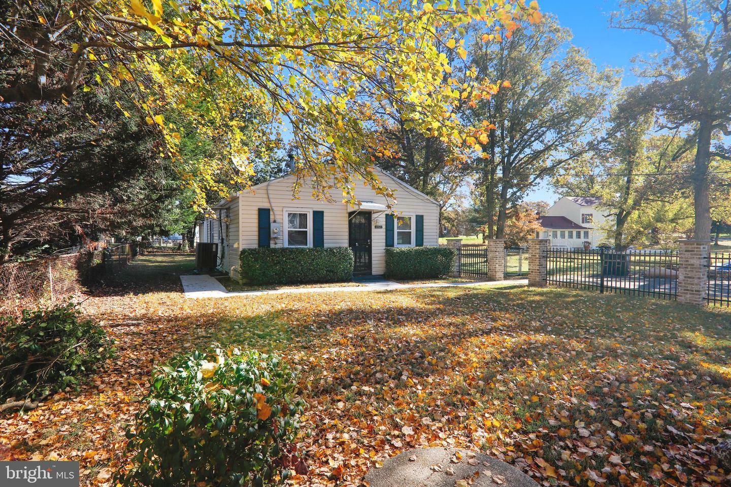 Property Photo:  3312 Poplar Drive  MD 20774 