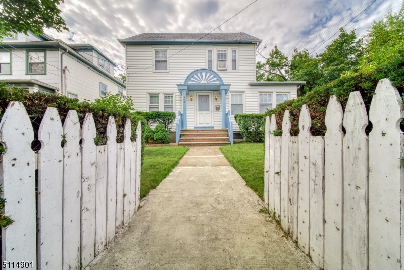 Property Photo:  100 Parkway  NJ 07607 