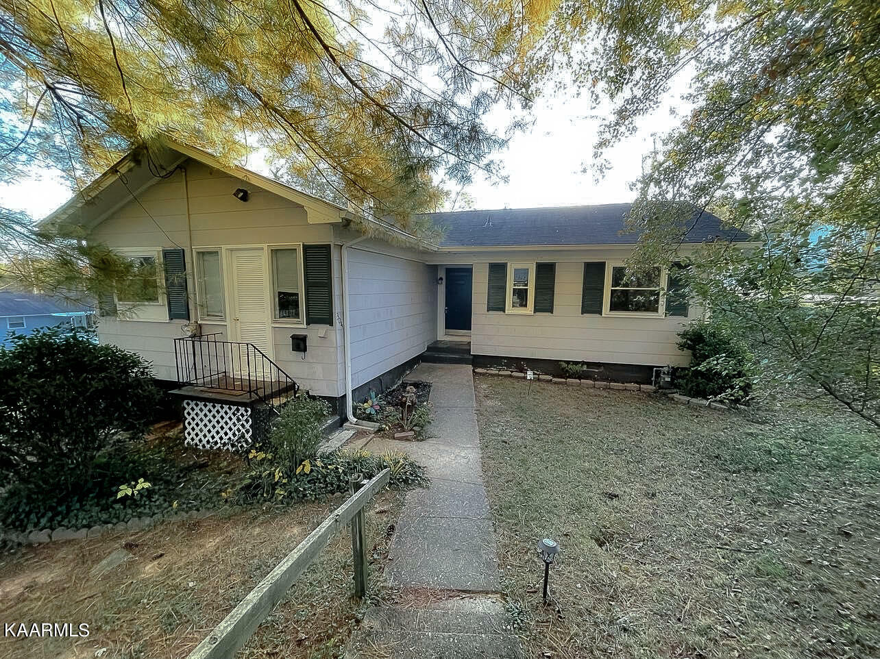 Property Photo:  304 E Faunce Lane  TN 37830 