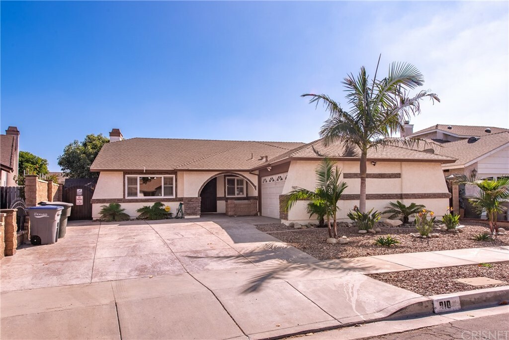 Property Photo:  910 Raft Lane  CA 93035 