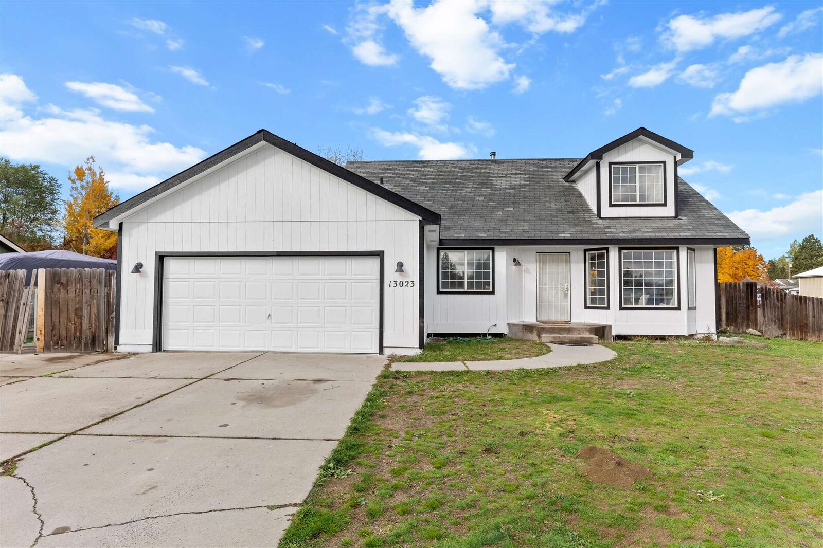 Property Photo: 13023 N Yale Rd WA 99021-9573