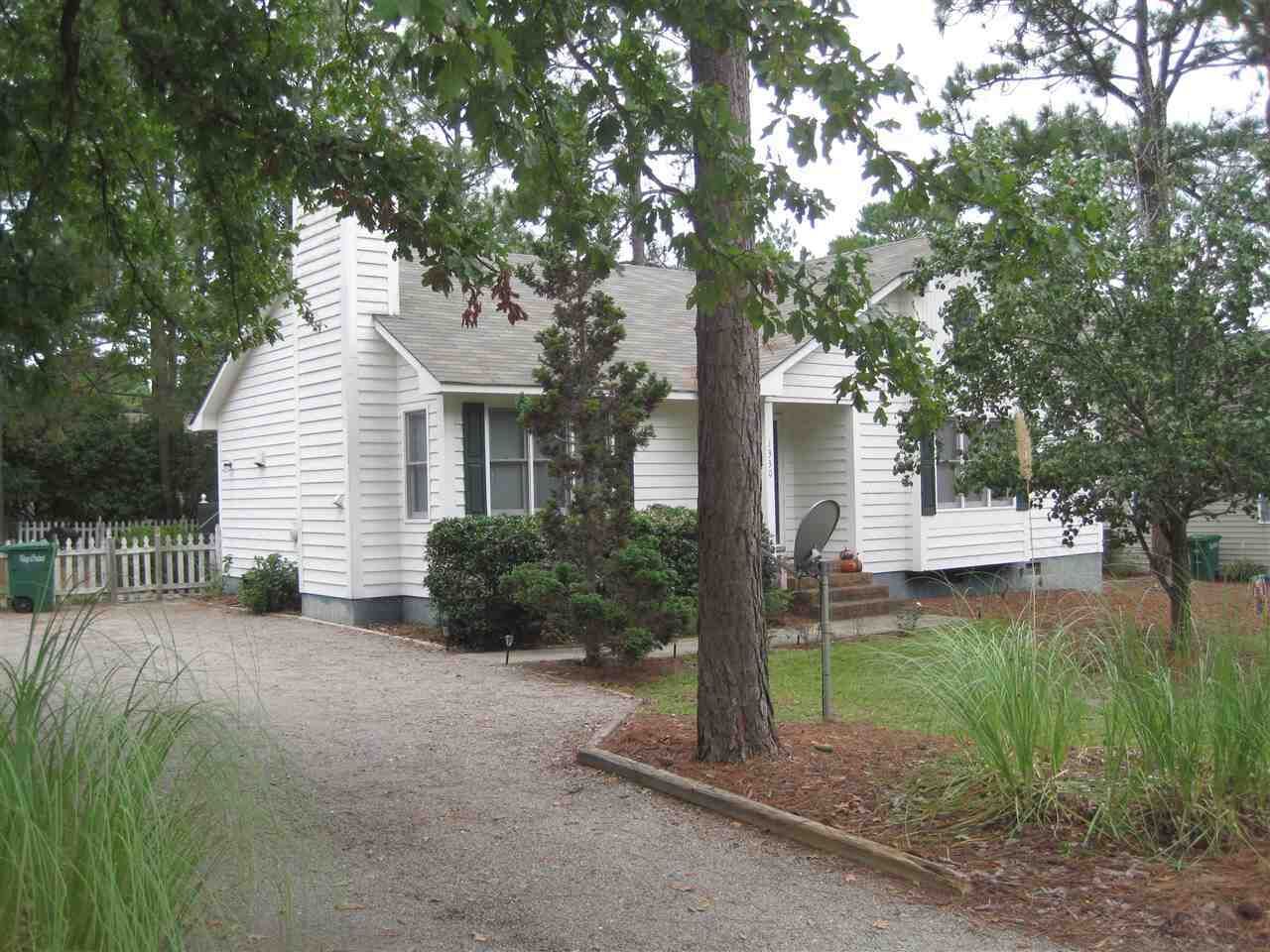 Property Photo:  1330 E Longleaf Drive  NC 28374 