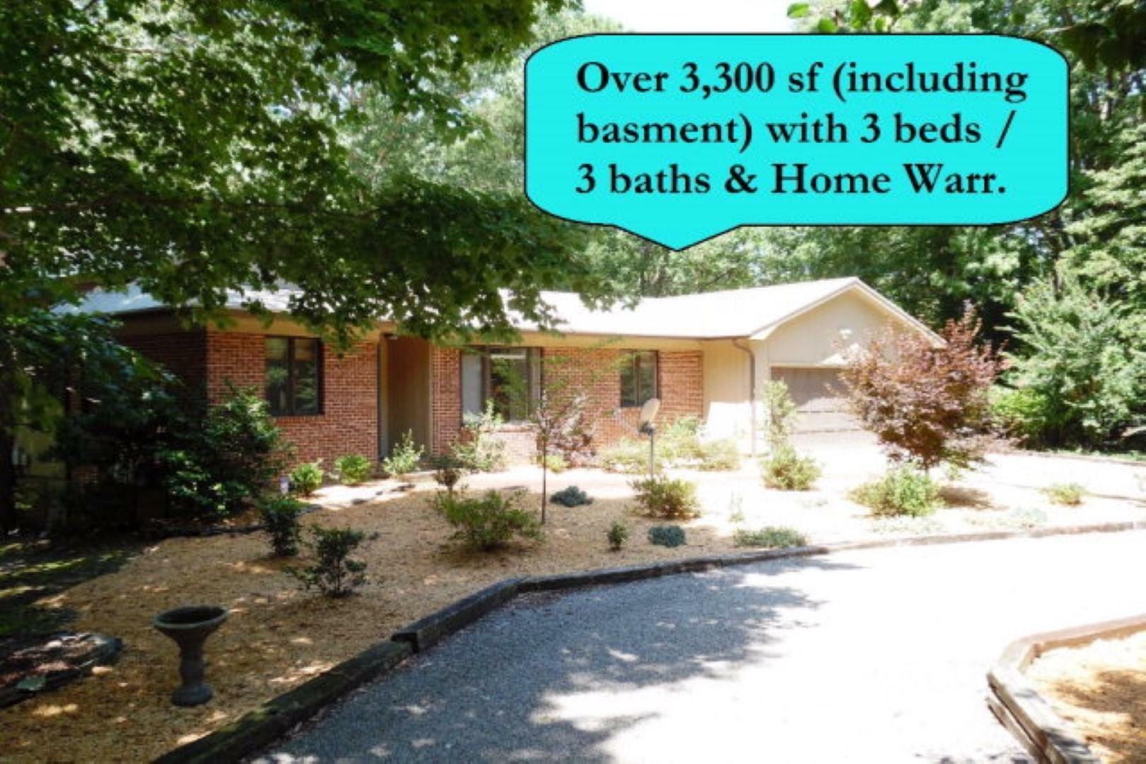 Property Photo: 2073 Sandalwood Drive NC 27332