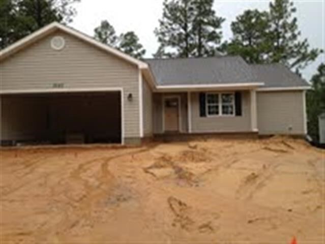 Property Photo:  1540 E Longleaf Drive  NC 28374 