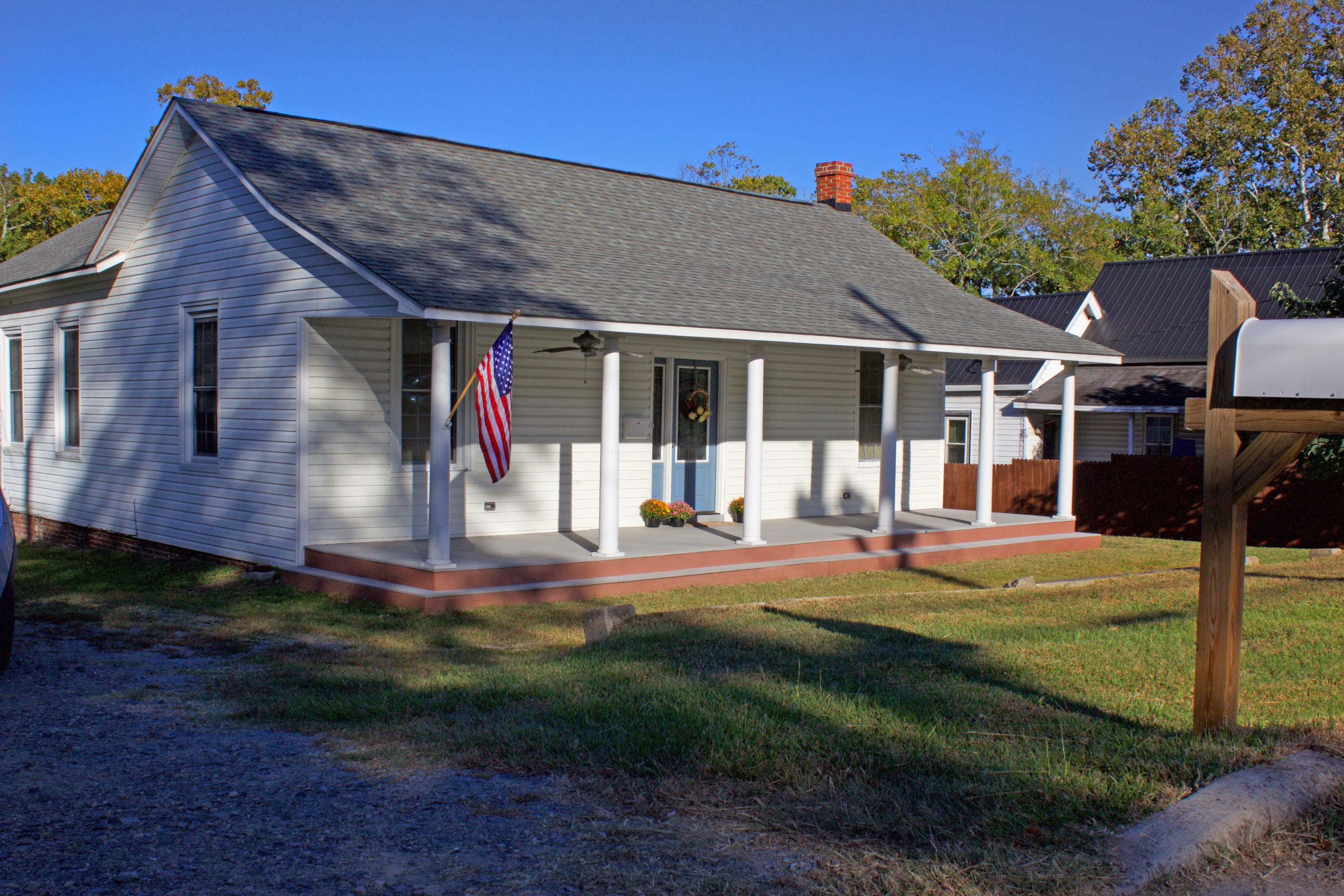 Property Photo:  106 W Barrett Street  NC 28327 