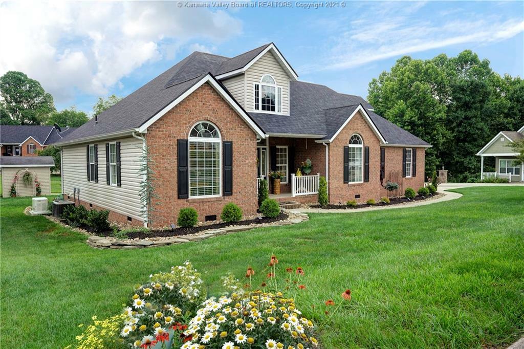 Property Photo: 1116 Oakwood Road WV 25510