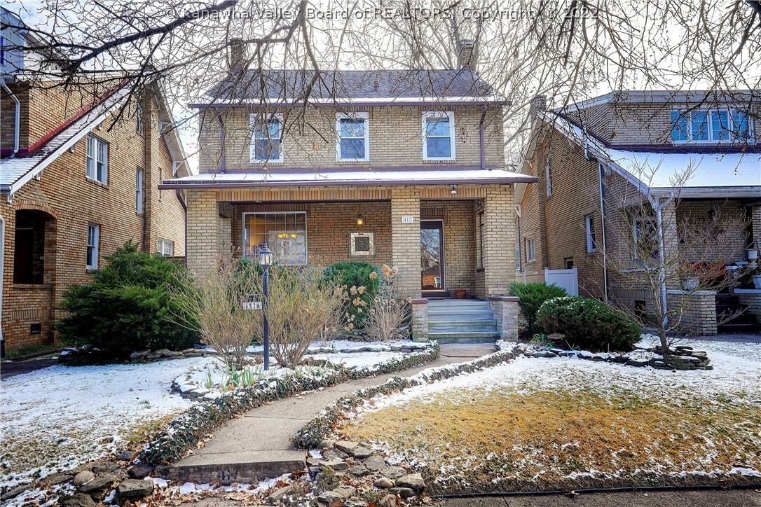Property Photo: 417 W 11th Avenue WV 25701