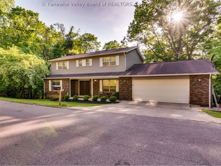 123 Ridgewood Forest Road  Saint Albans WV 25177 photo