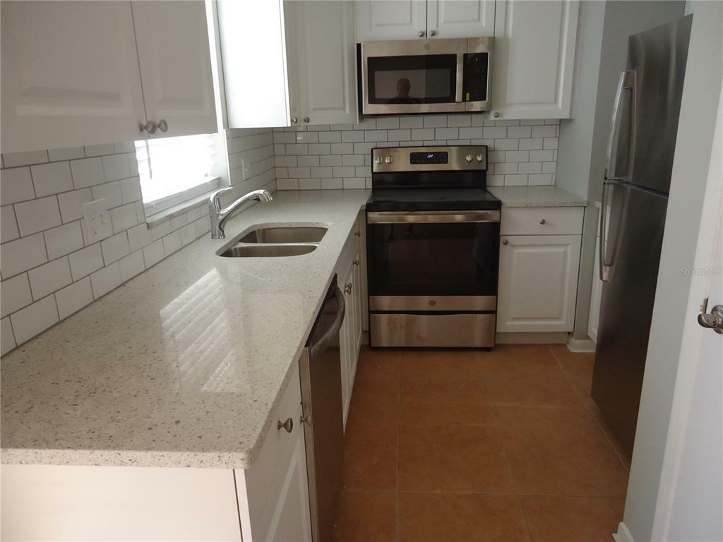 Property Photo:  7000 Sunset Drive S 2B  FL 33707 