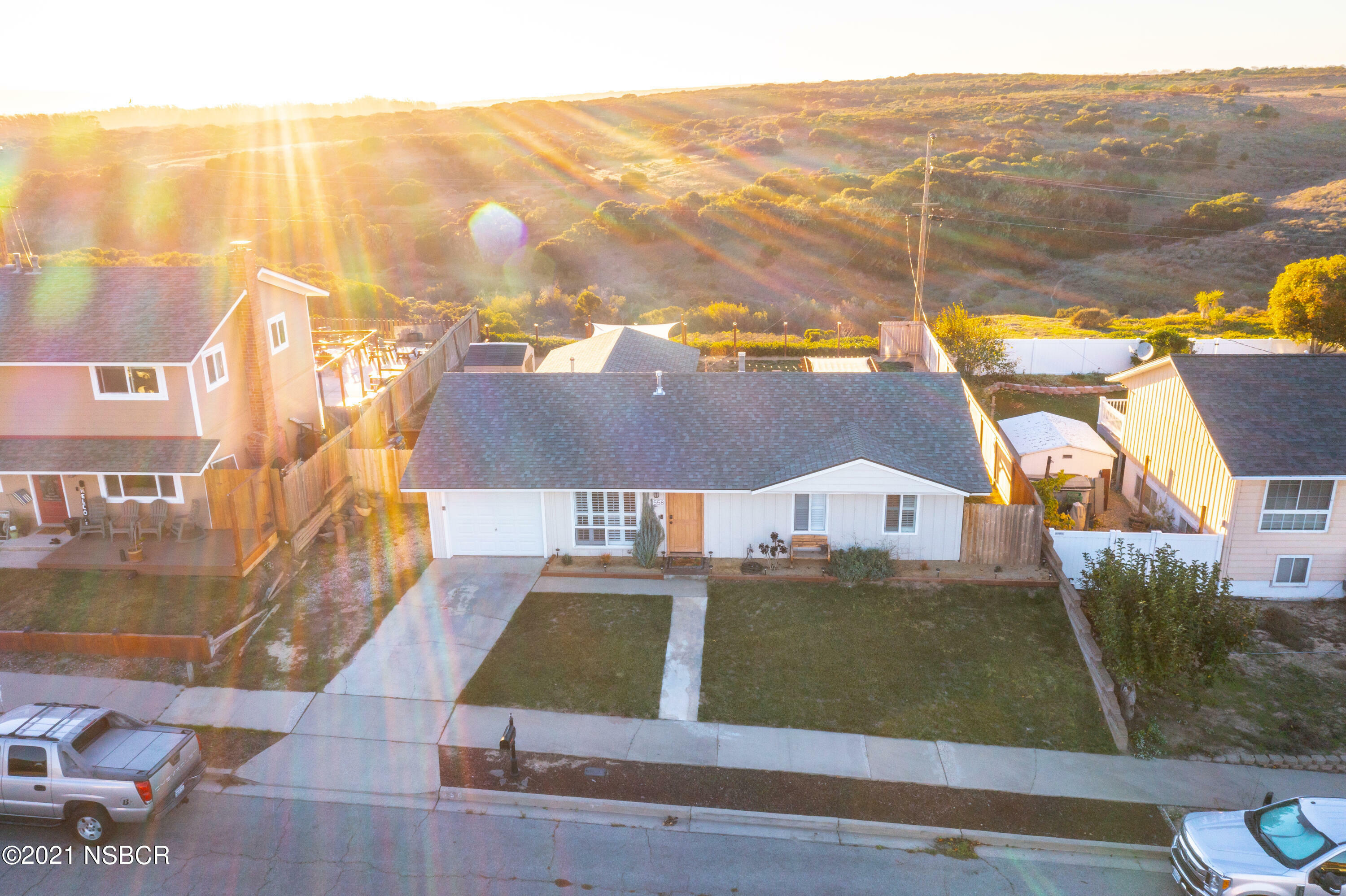 Property Photo: 558 Sunbeam Road CA 93436