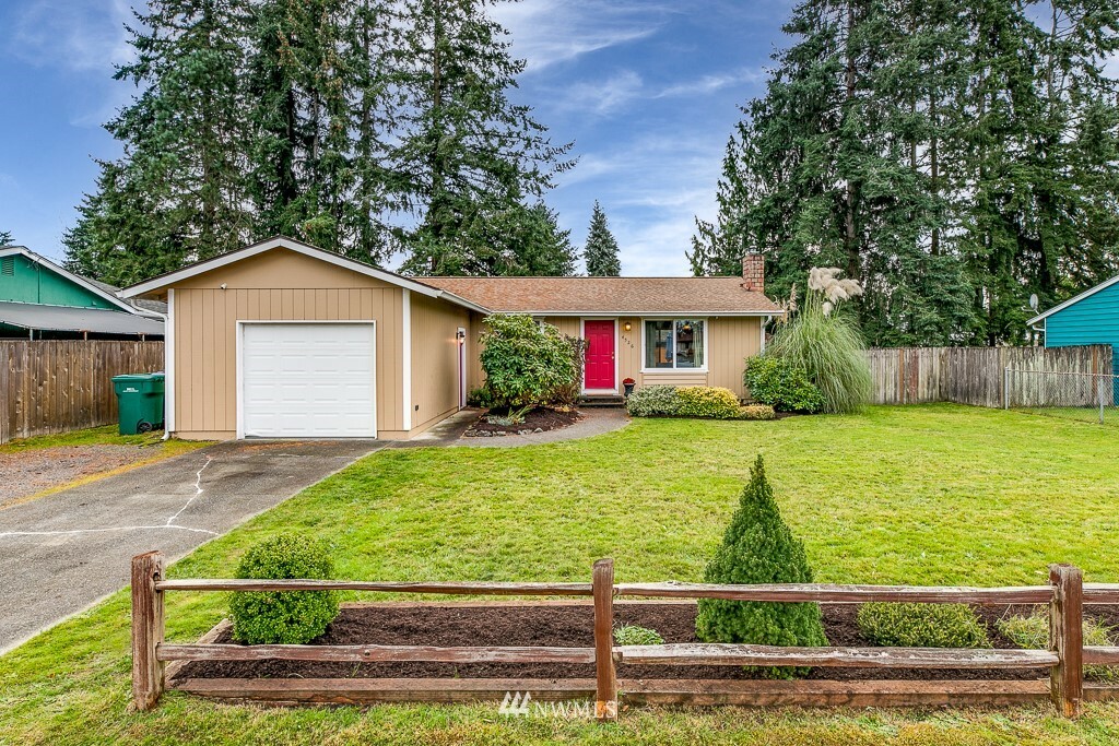 Property Photo: 4526 132nd Place NE WA 98271