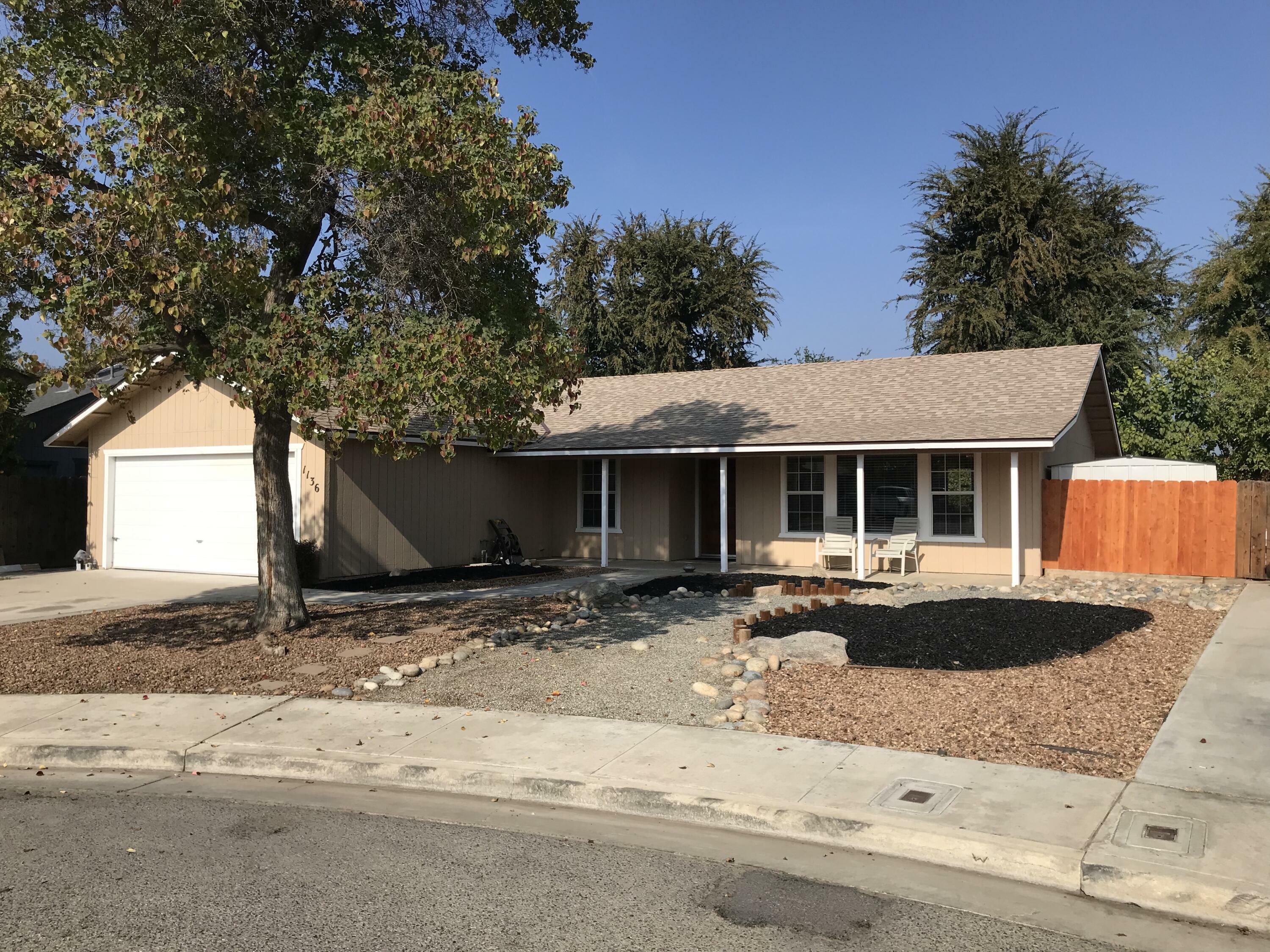 1136 W Glenn Court  Porterville CA 93257 photo