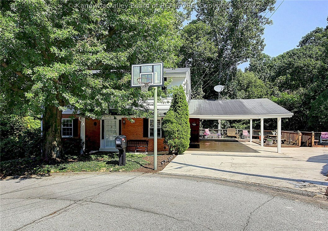 Property Photo: 1510 Brentwood Road WV 25314
