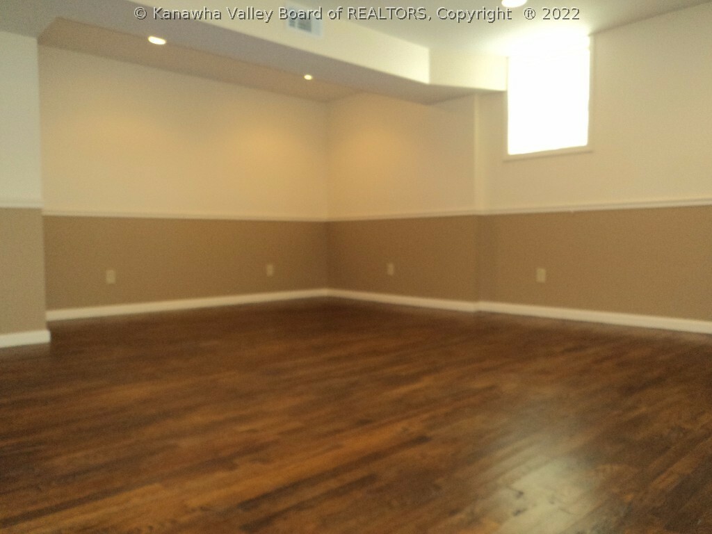 Property Photo: 910 Highland Road WV 25302