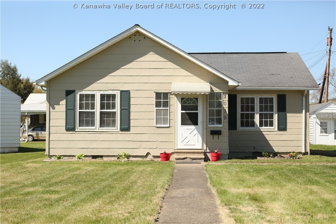 Property Photo: 2035 Benedict Circle WV 25177