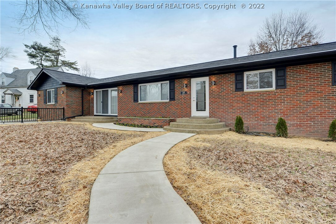Property Photo: 5438 Longview Drive WV 25313