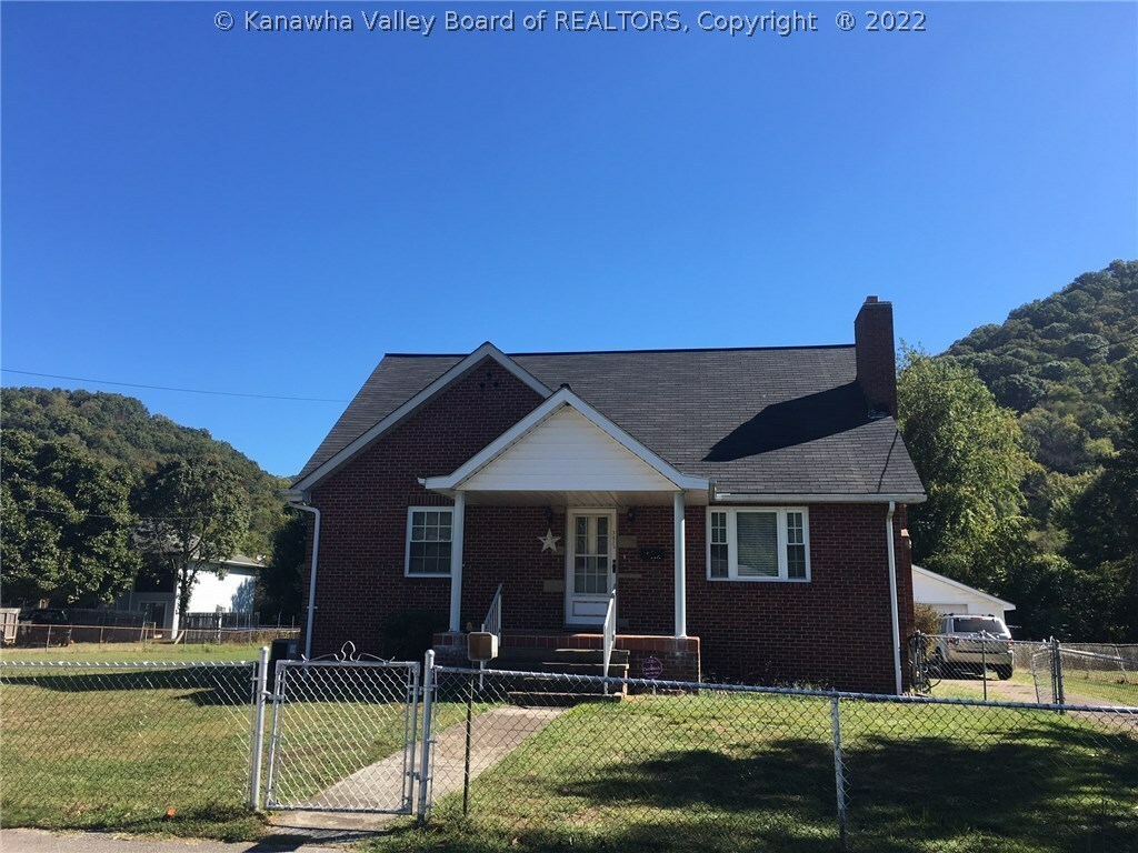 Property Photo: 3412 Williams Avenue WV 25015
