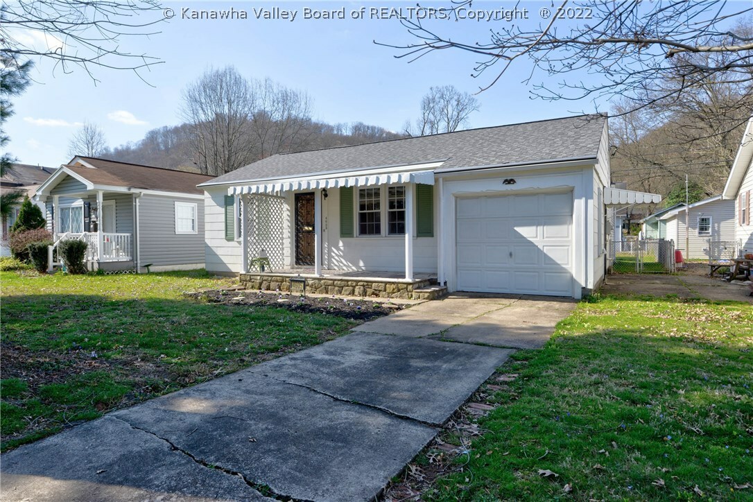 Property Photo: 4605 Washington Avenue SE WV 25304